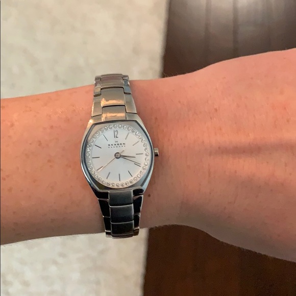 Skagen Watch - Picture 3 of 3